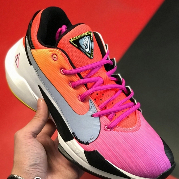 Nike Sneakers - Picture 6 of 17